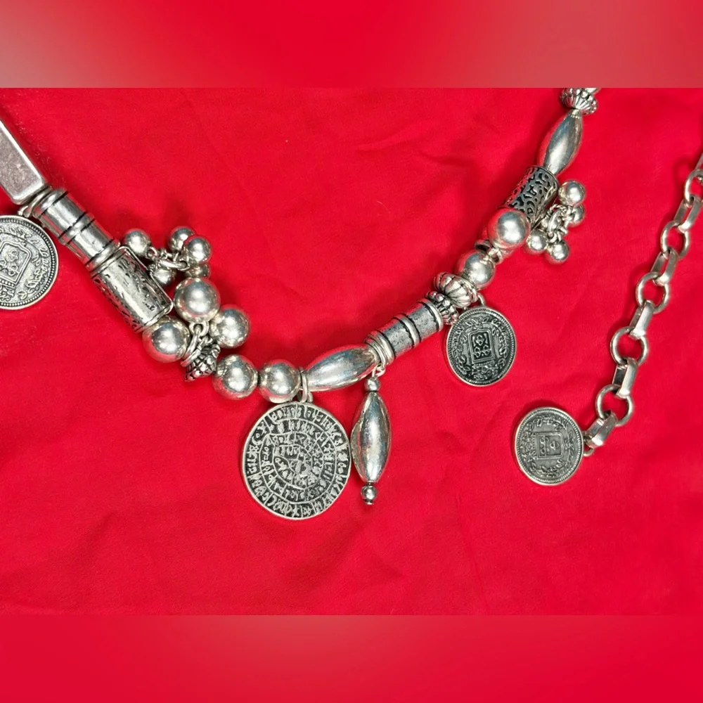 Chico’s Antiqued Silver Parker Coin Chain Belt